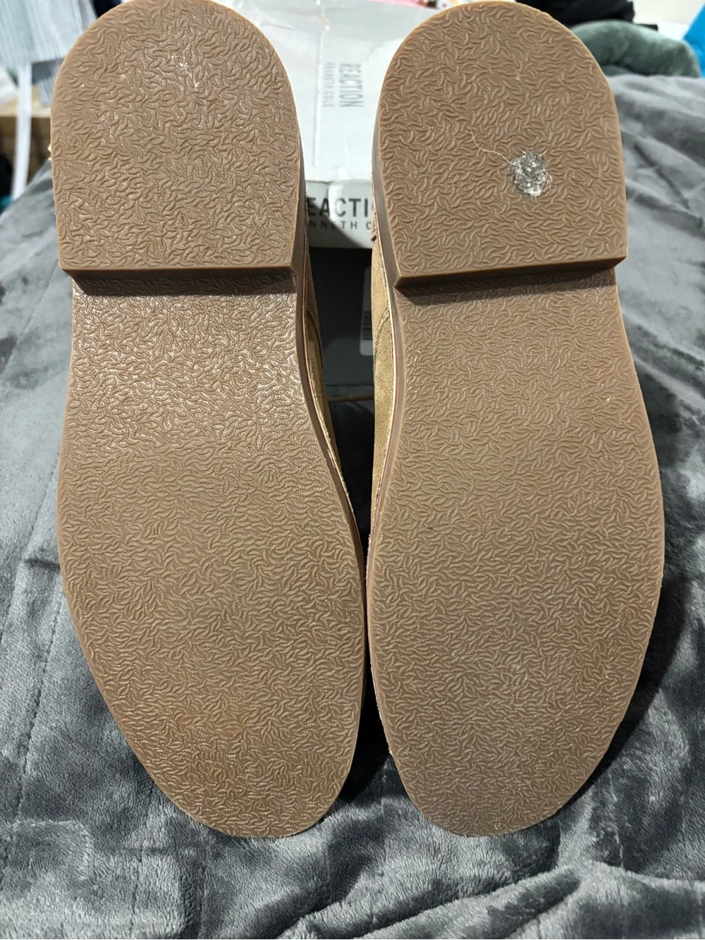 Kenneth Cole Reaction Taupe/Sand suede Chukka boots